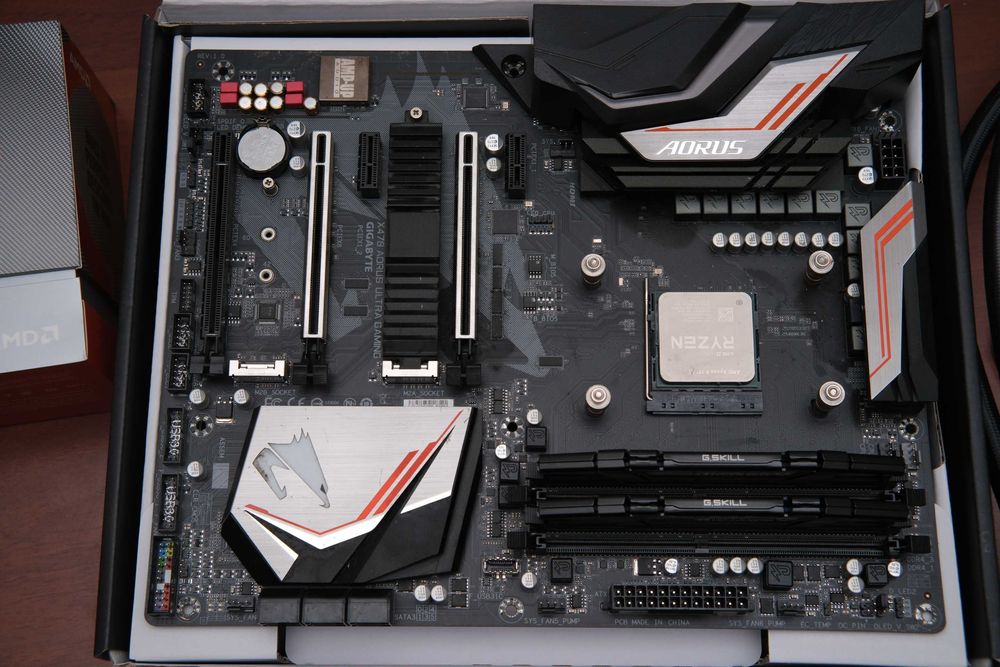 Процессор AMD 3950X + материнская плата GIGABYTE X470 + память