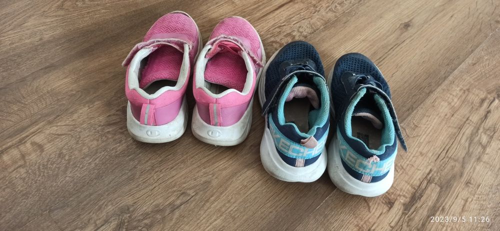 Продам детские кросовки