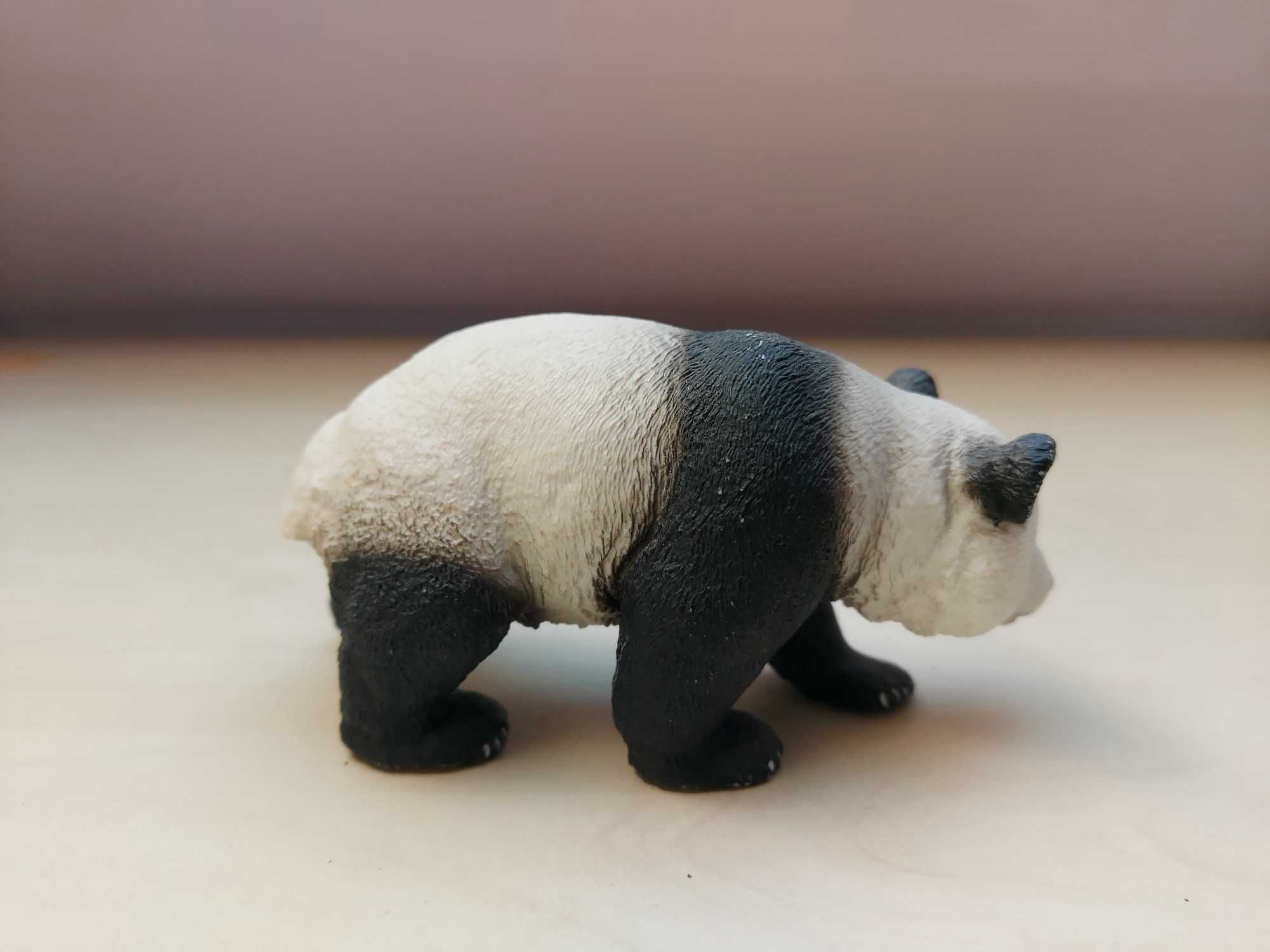 Figurka Schleich 14706 Panda wielka, niedźwiedzica wycofana