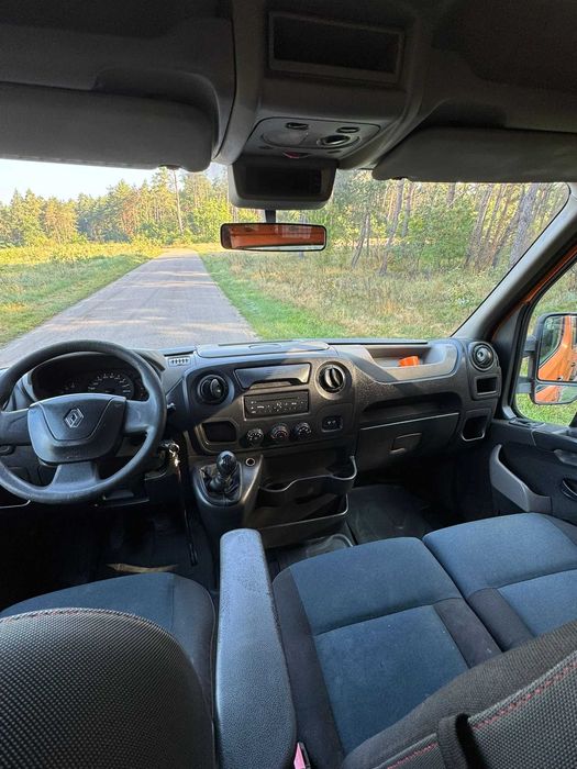 Samochód Renault Master BRYGADÓWKA