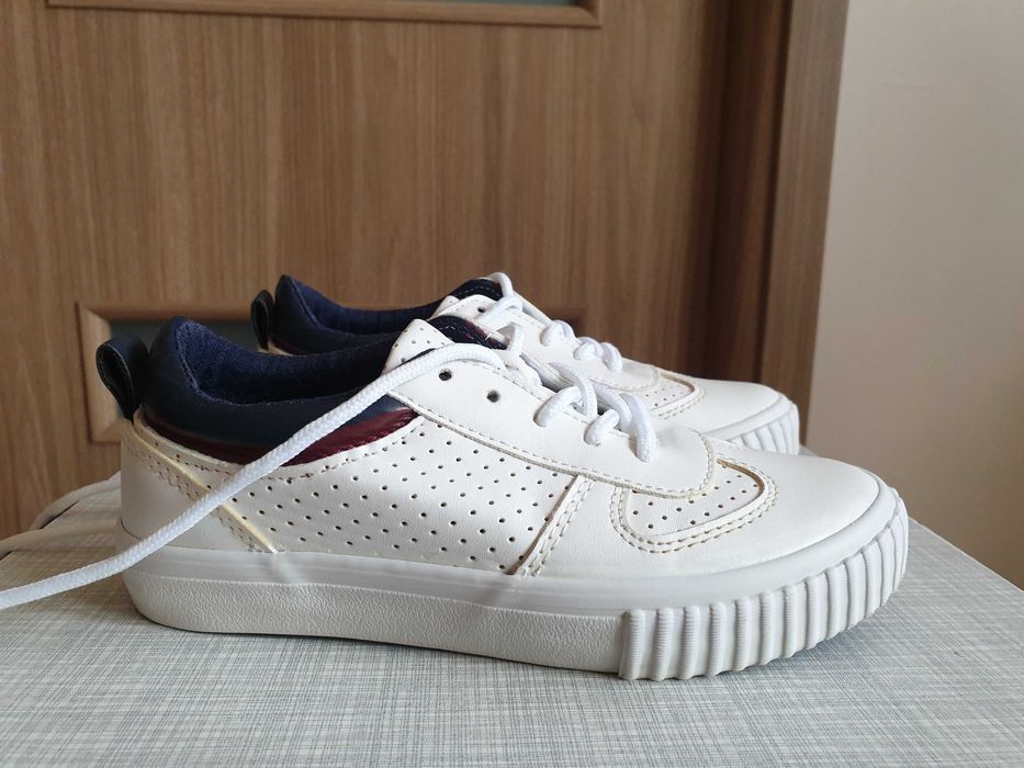 Buty trampki marki Sinsay rozmiar 31