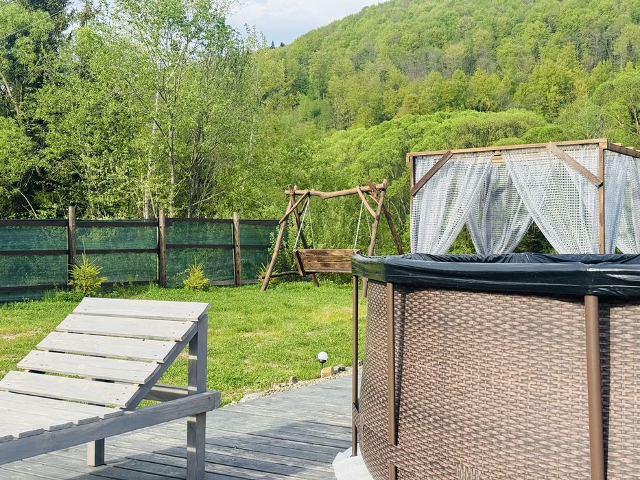 Відпочинок у Карпатах село Гребенів