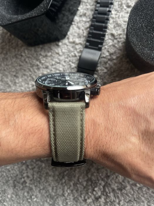 Relogio com duas braceletes