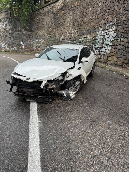 Продам  Kia   k6