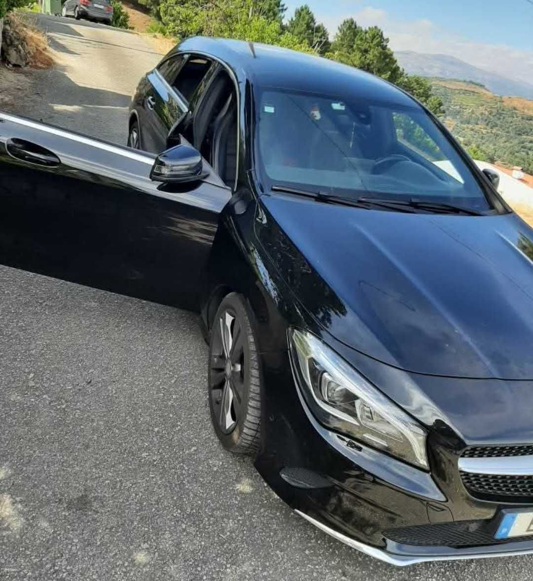 Mercedes benz CLA180