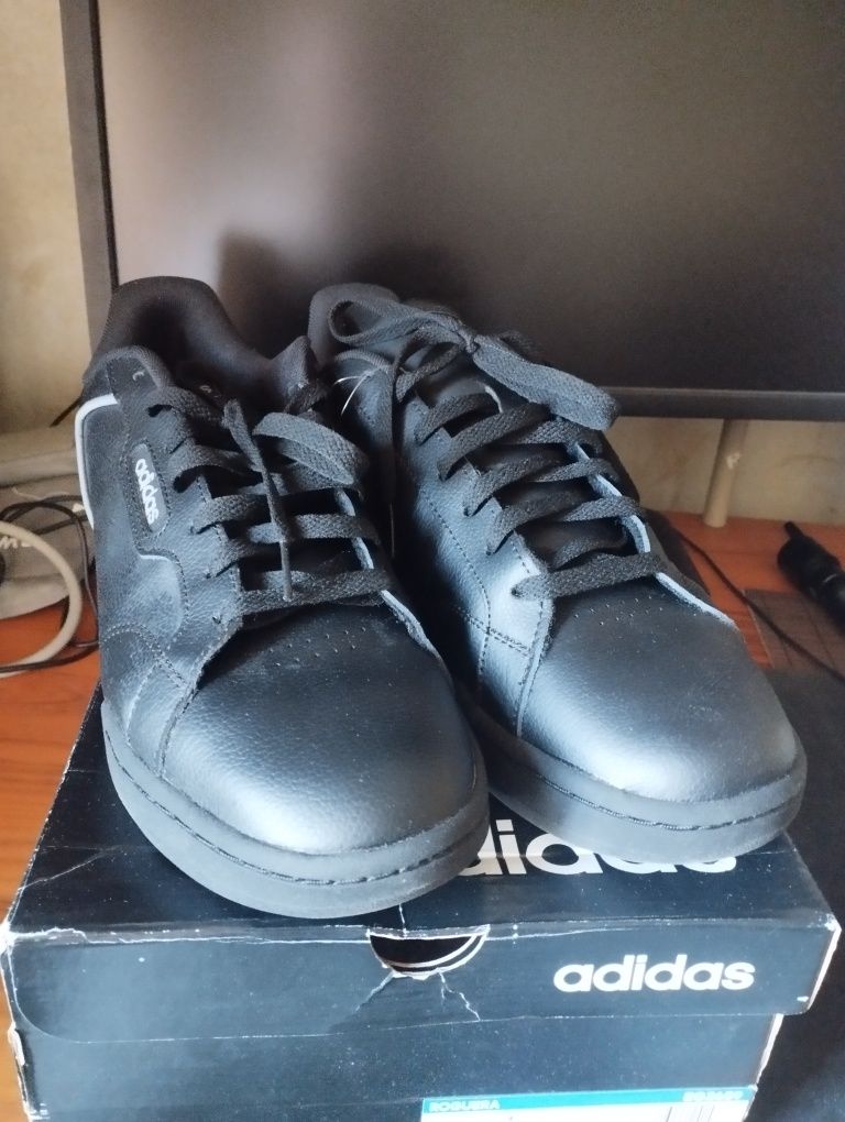 Adidas roguera кожа