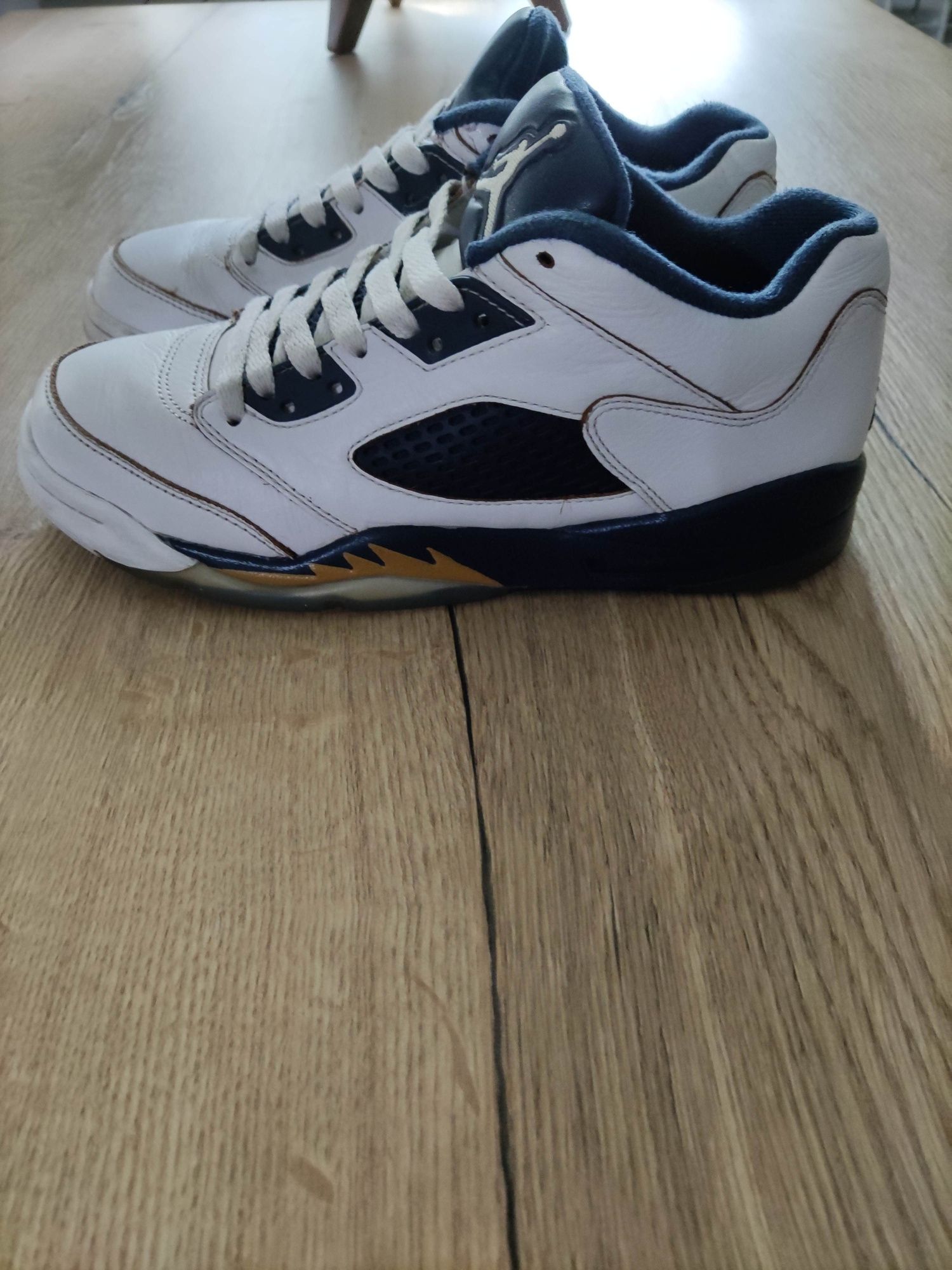 Air Jordan 5 Retro Low