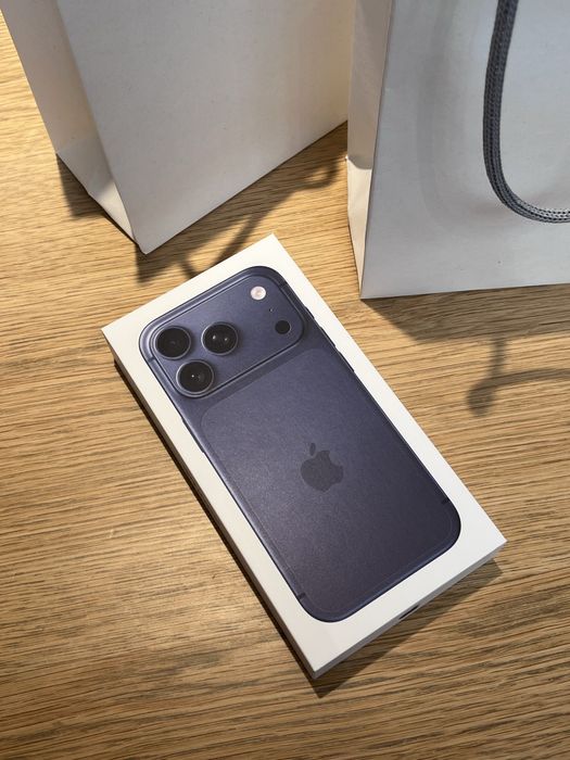 Iphone 17 pro blue 256gb(при зустрічі у Львові)