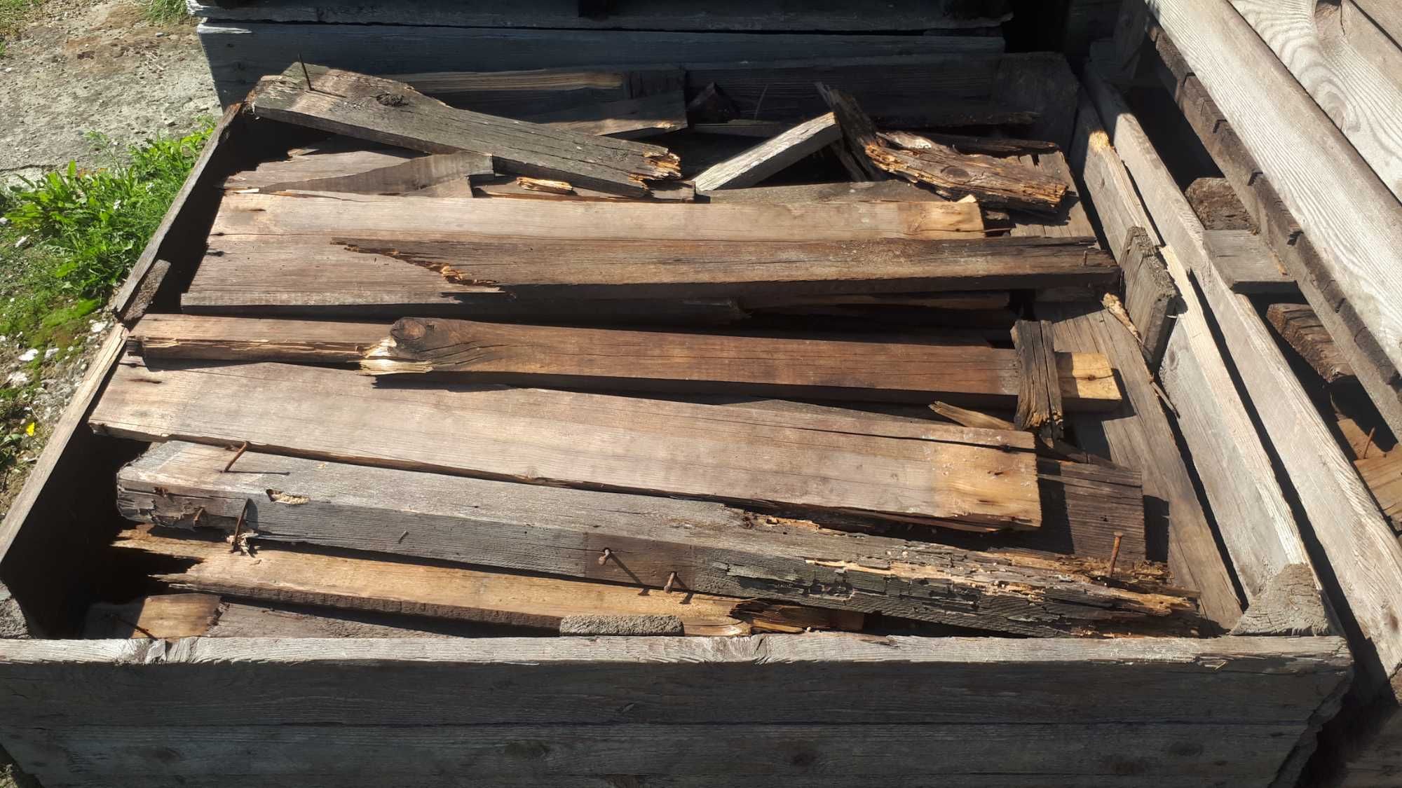 Drewno, deski ze skrzyniopalet na opał