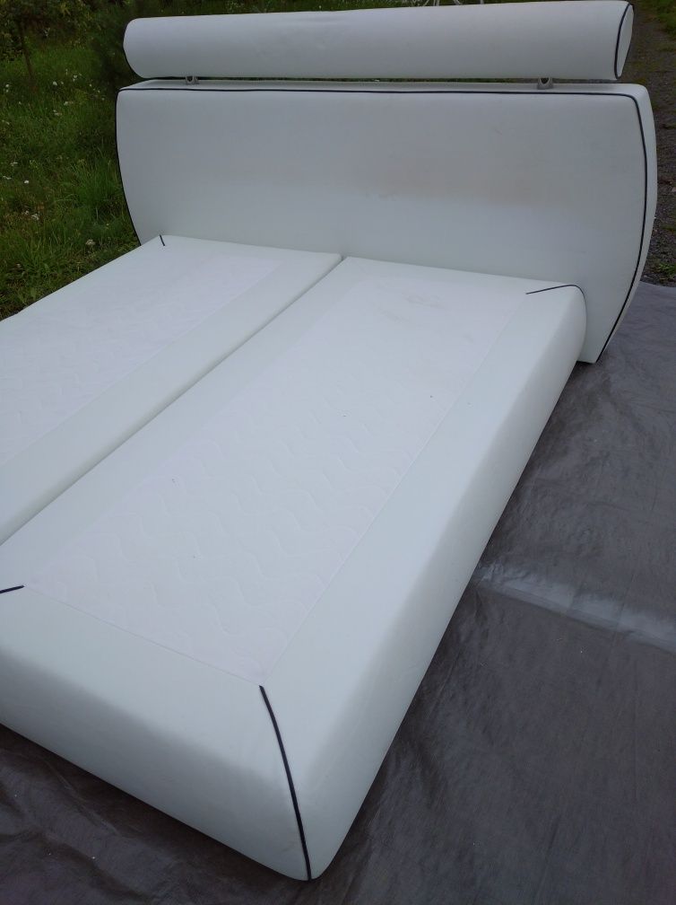Łóżko kontynentalne, 2.2m x 2m.