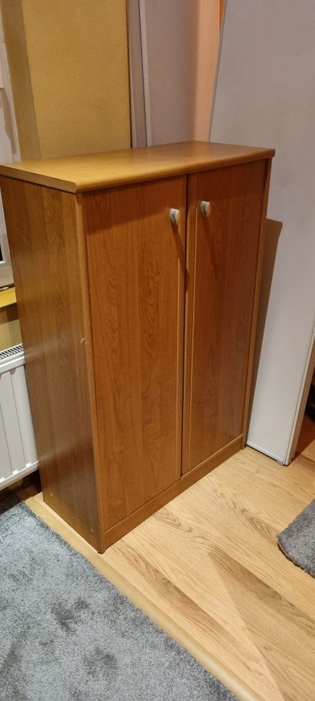 Szafka orzech na ubrania