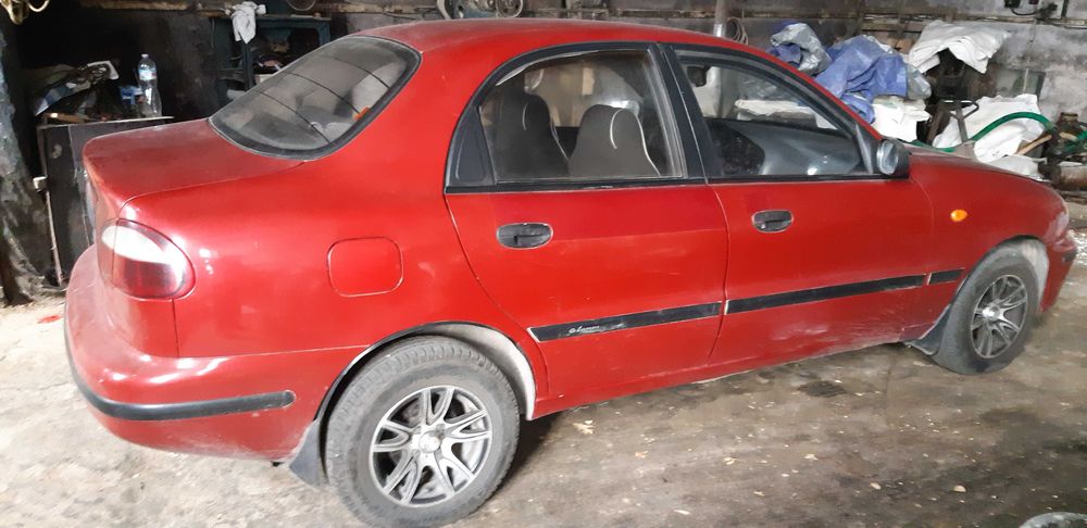 Дэу Ланос  1.5, 8v