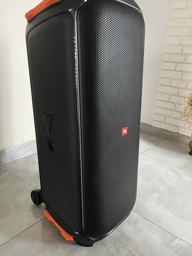 Sprzedam JBL partybox 710