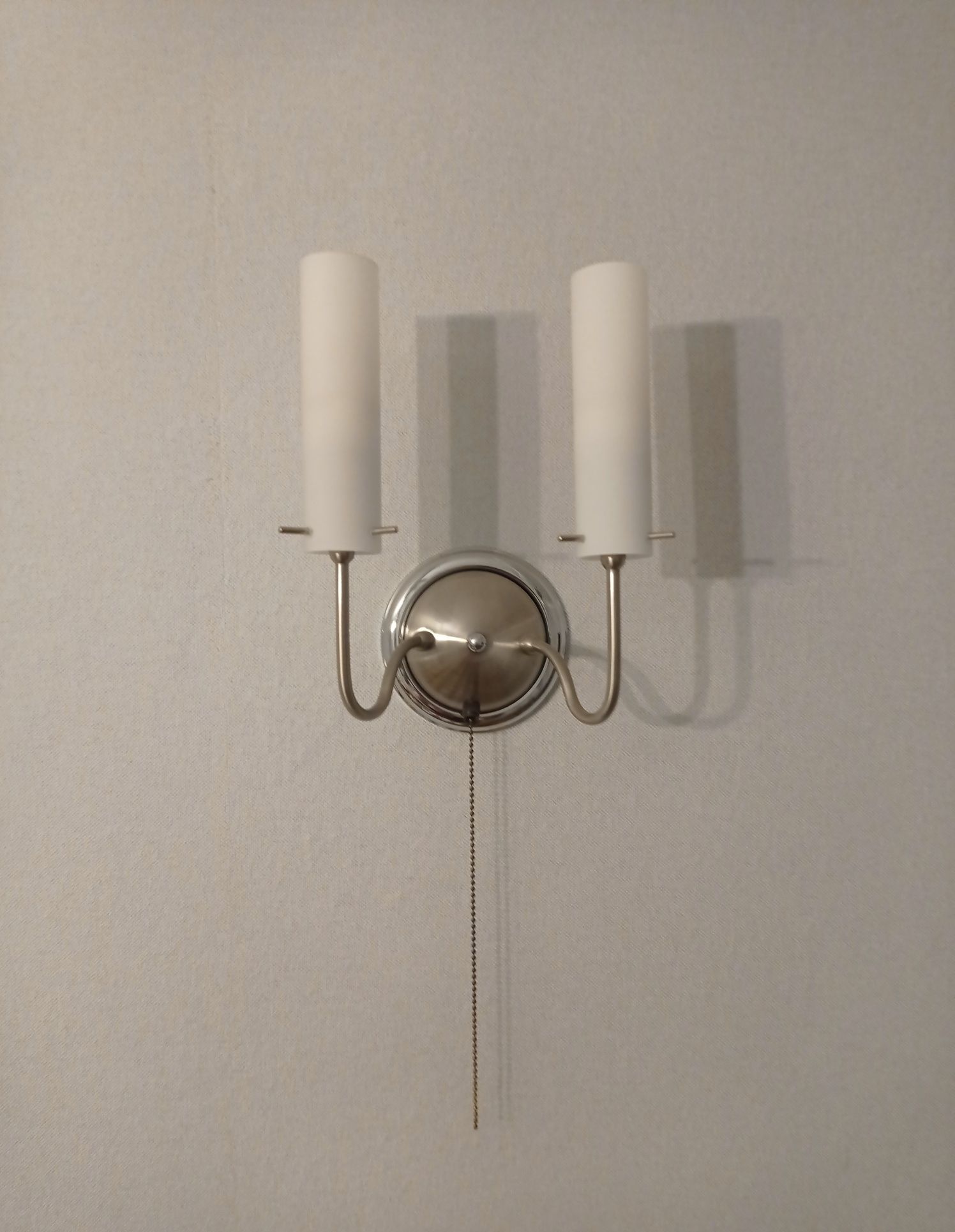 Żyrandol + dwa kinkiety + 6 żarówek led lampy