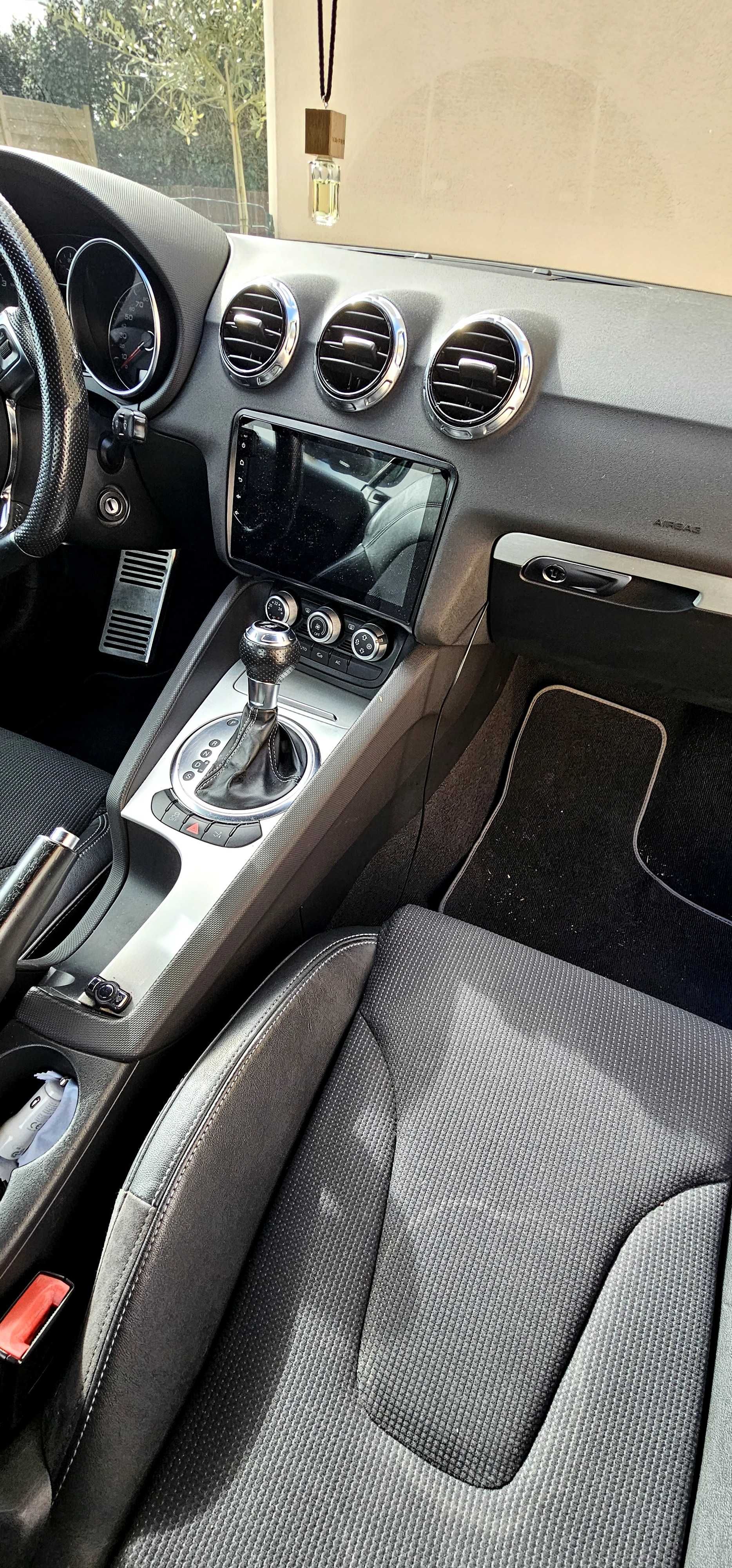 Aceito autocaravana audi tt 211cv de 2011