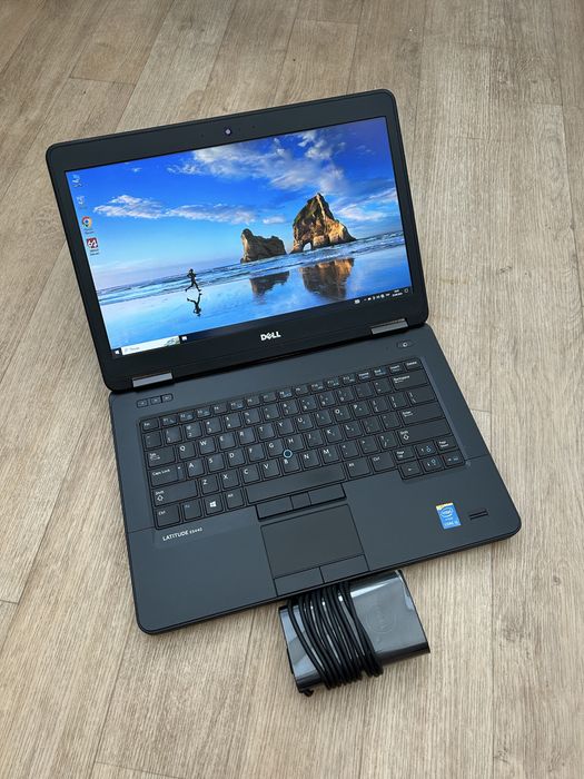 Dell Latitude E5440 | i5 | 8ГБ | SSD 256ГБ | Windows 10 для роботи