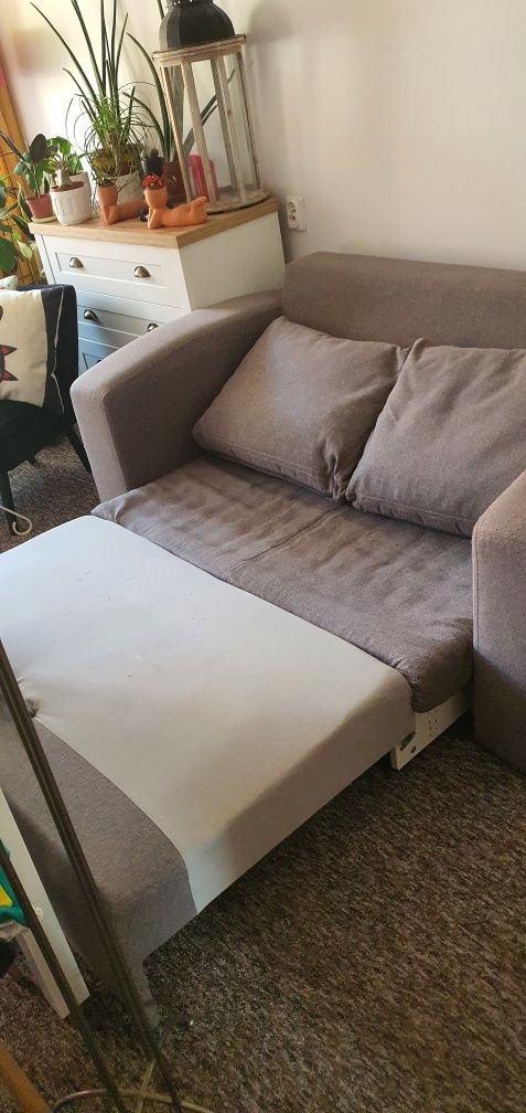 Sofa rozkladana.