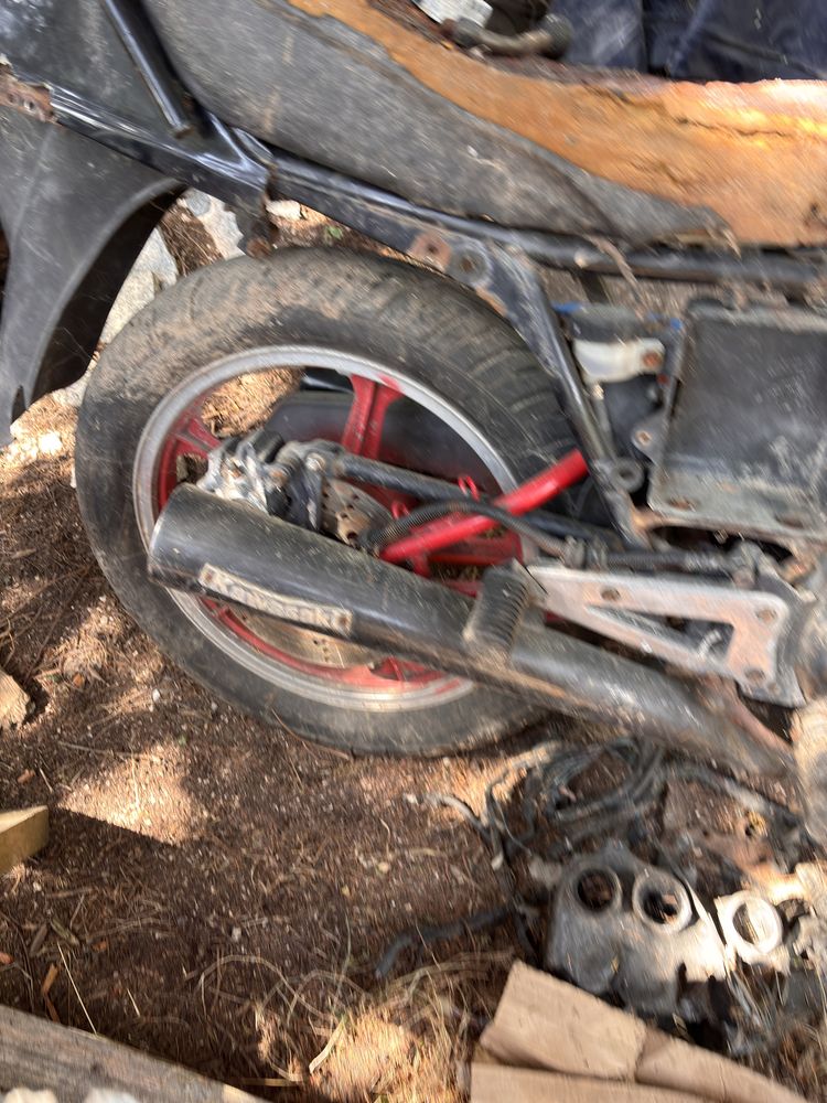 Kawasaki kz550 para peças