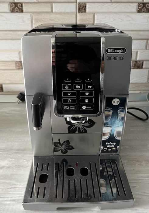 DeLonghi Dinamica — автоматична кавомашина, в хорошому стані