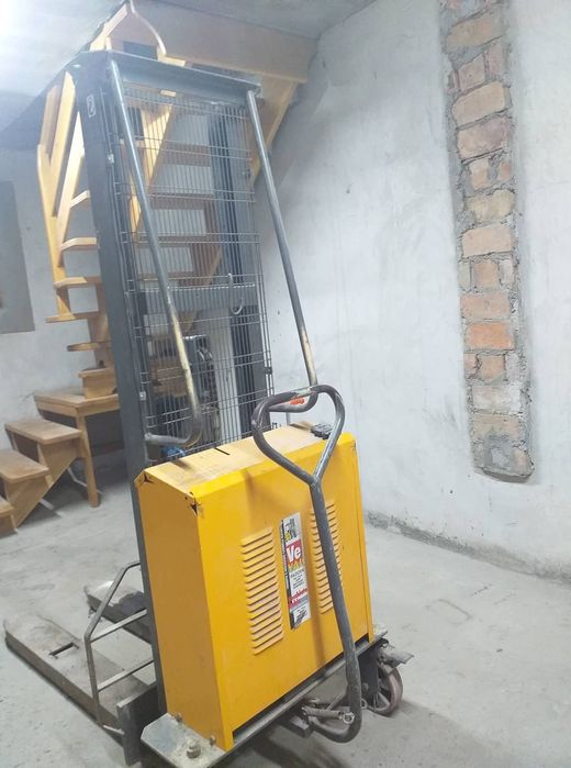 Штабелер електричний погрузчик