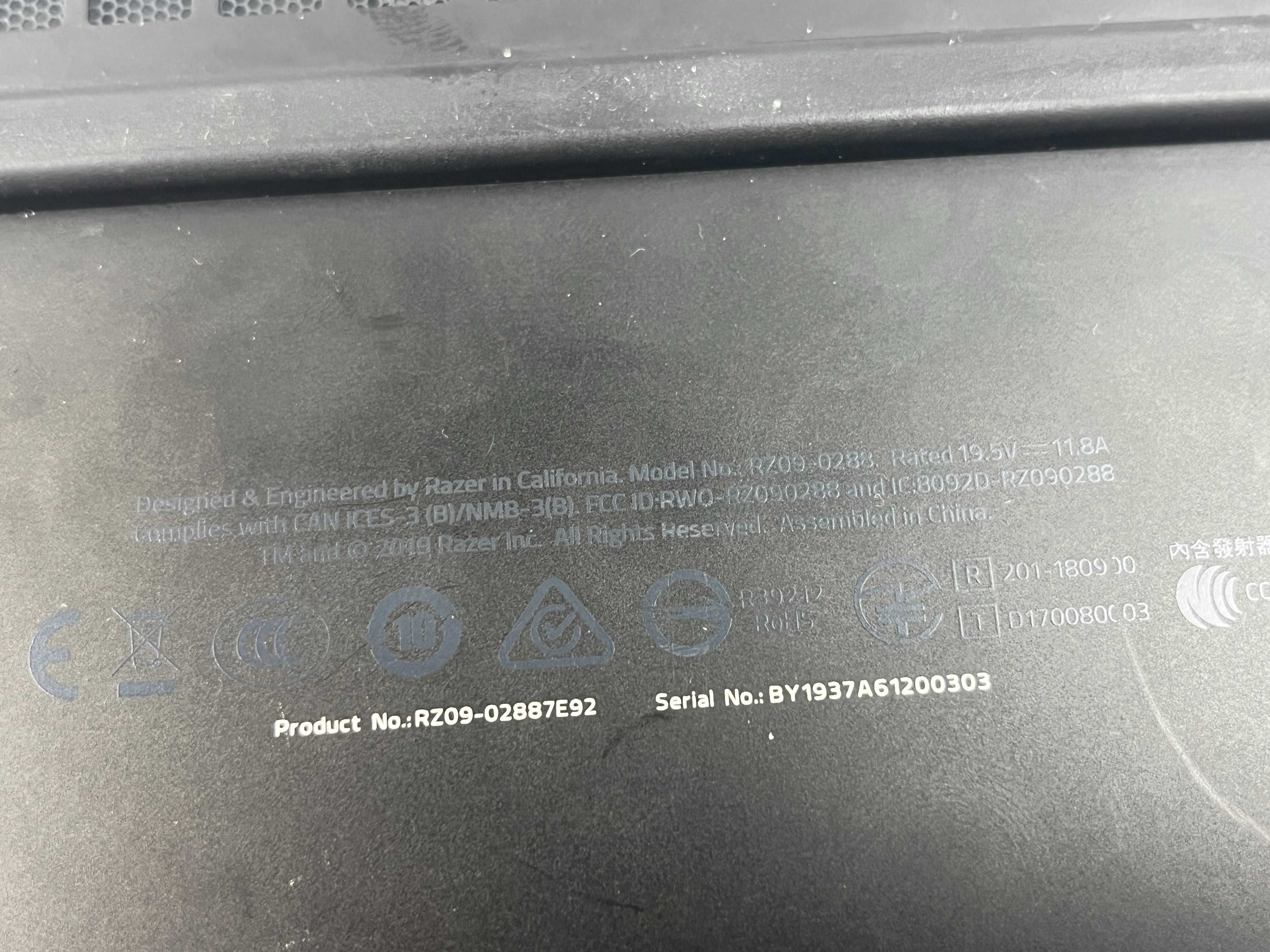 Ноутбук Razer Blade RZ09-0288 15.6" 144Гц i7-8750H 8GB RTX 2070