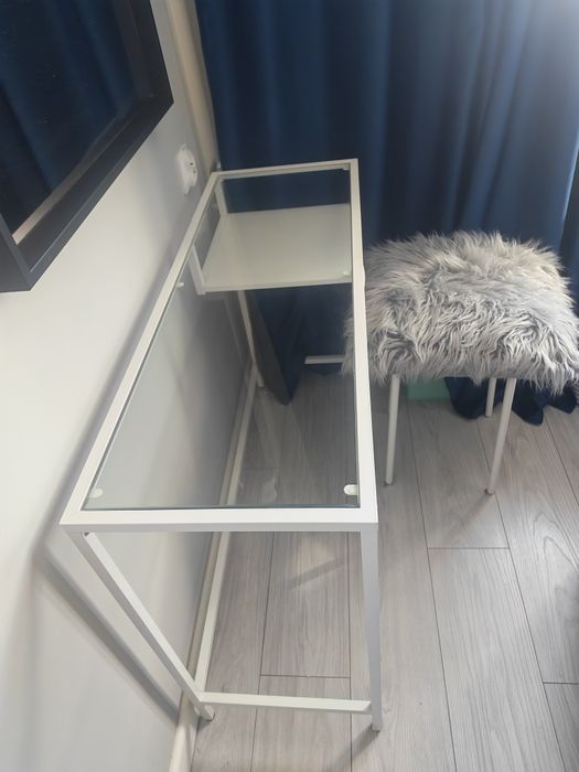 Stolik pod laptopa, biurko VITTSJÖ biały