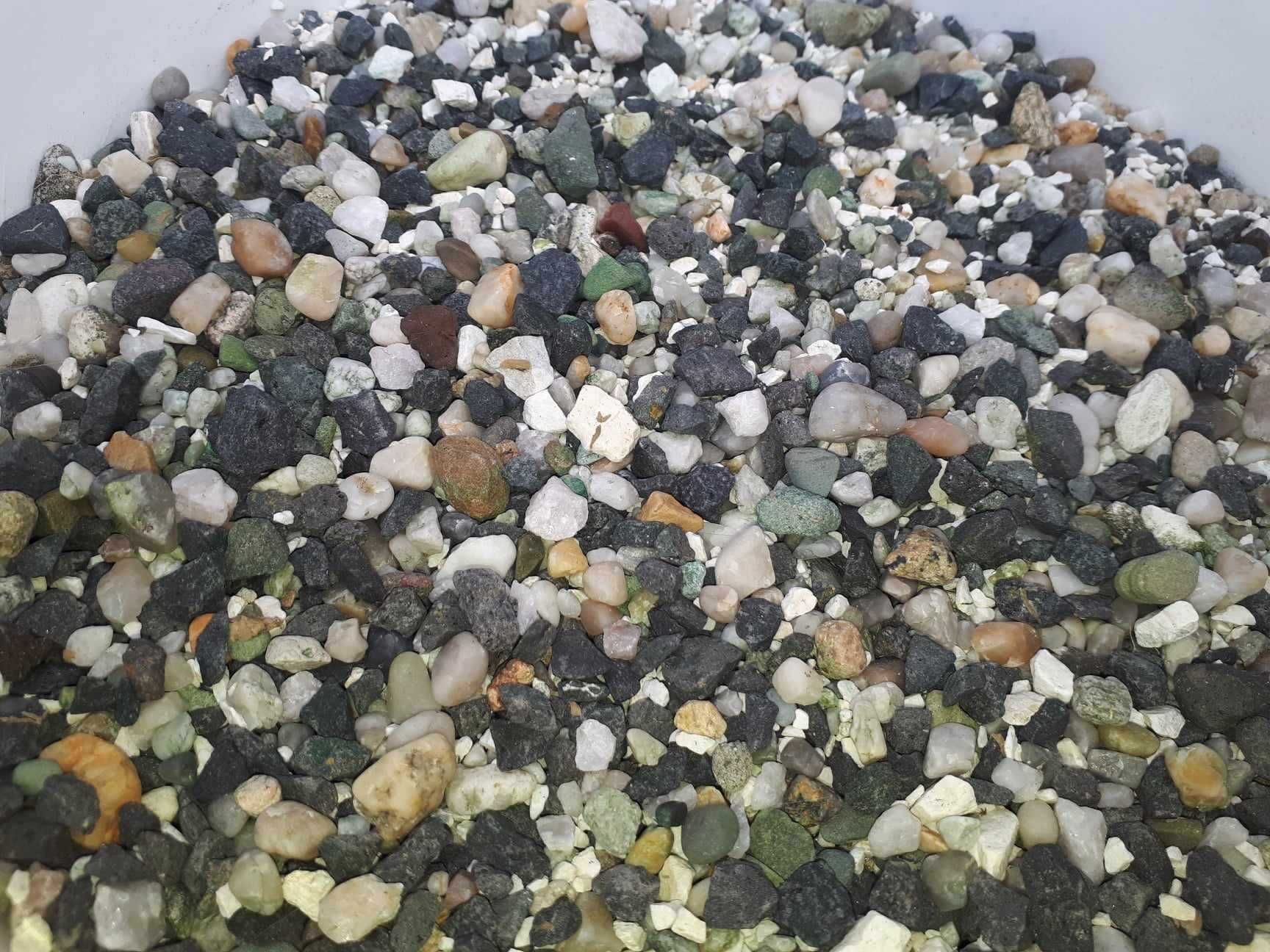 Żwirek podłoże kamienie do akwarium 4 kg