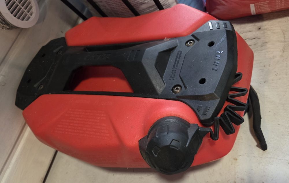 Kanister na paliwo Zbiornik Sea-Doo LinQ, o pojemności 3,8 galona ‐ ok