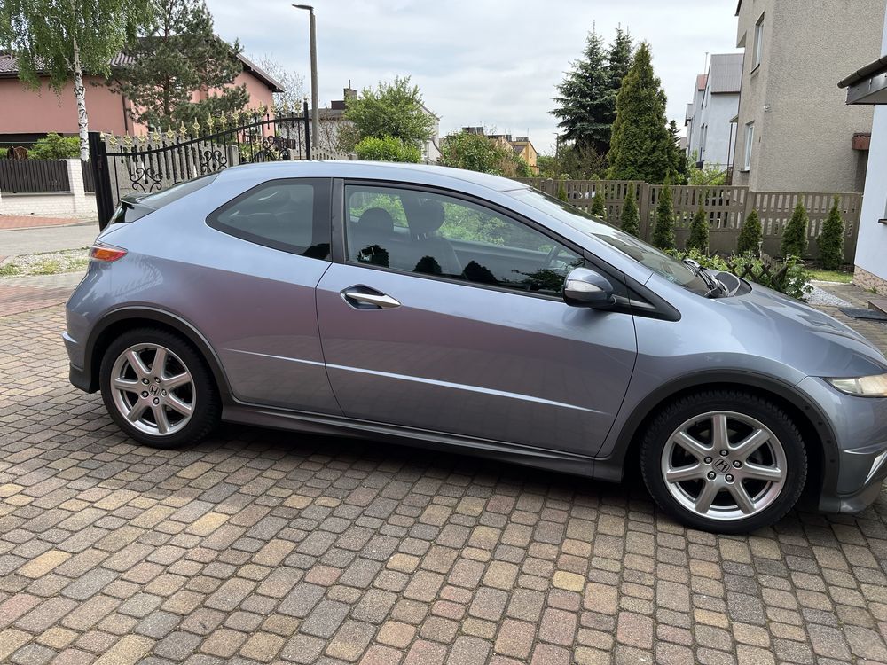 Honda Civic UFO 2007r