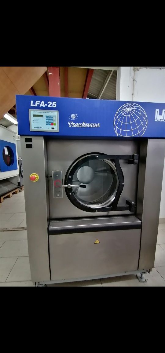 Químicos e detergentes para lavandaria self service e industrial lares