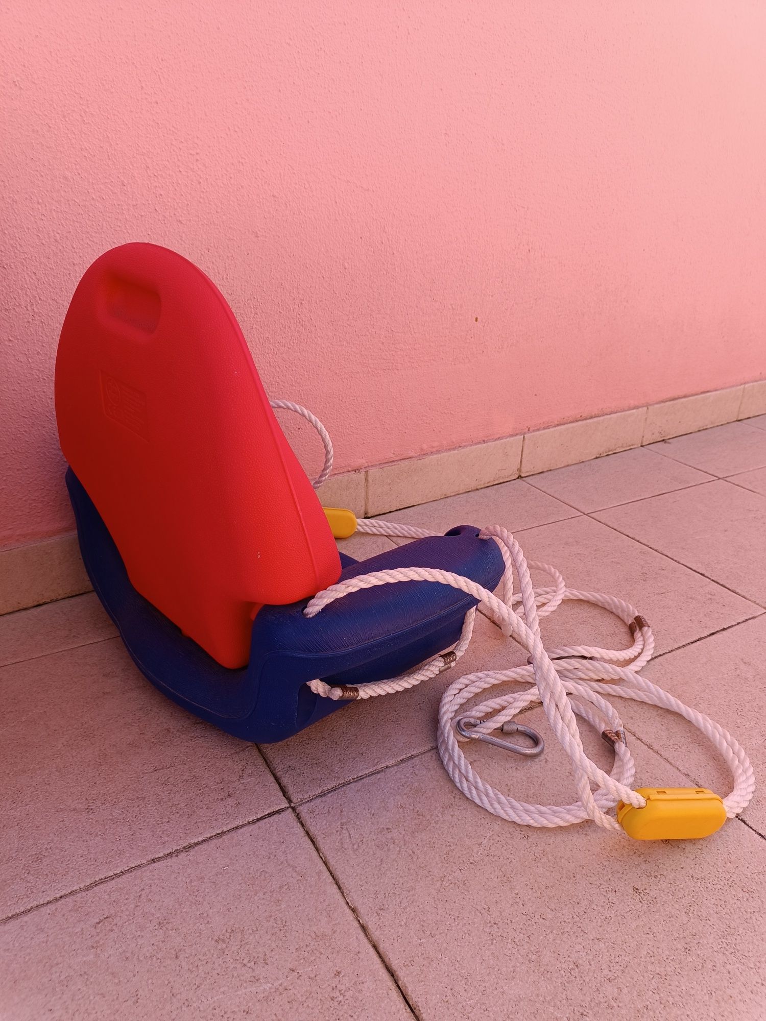 Baloiço criança 3 em 1 com cordas marca Playtive na caixa