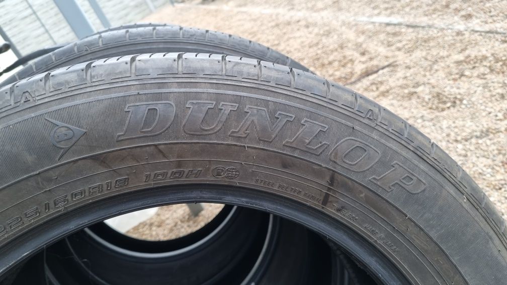 Komplet opon letnich Dunlop 225 60 r18