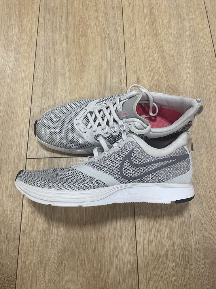 Buty Nike rozmiar 40.5 26 cm
