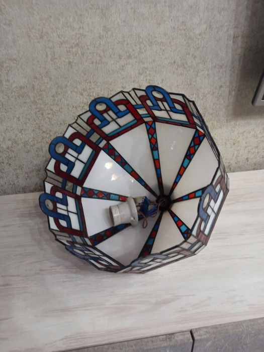 люстра в стиле Тиффани