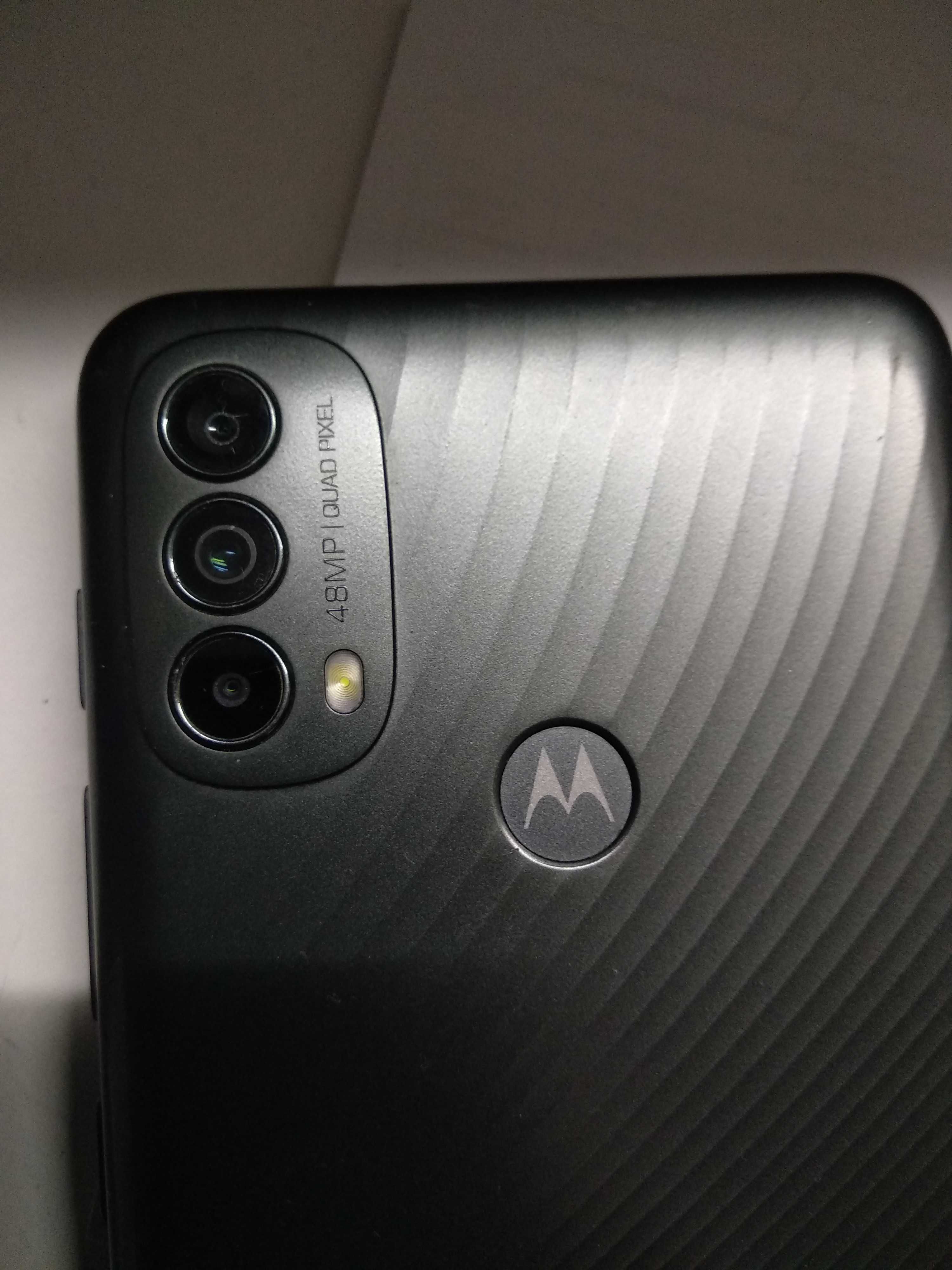 Продаю свой телефон  Motorola e40 4/64gb. Камера 48 Мп