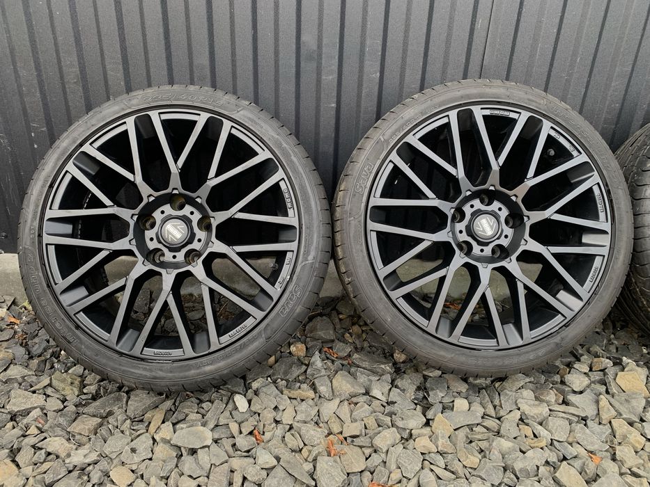 Колеса, Диски 5 120 R18 MOMO BMW