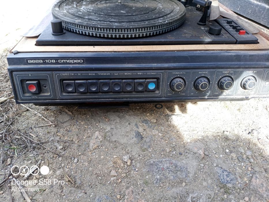 продам проиграватель виниловых пластинок