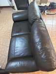Vendo sofá de tres lugares