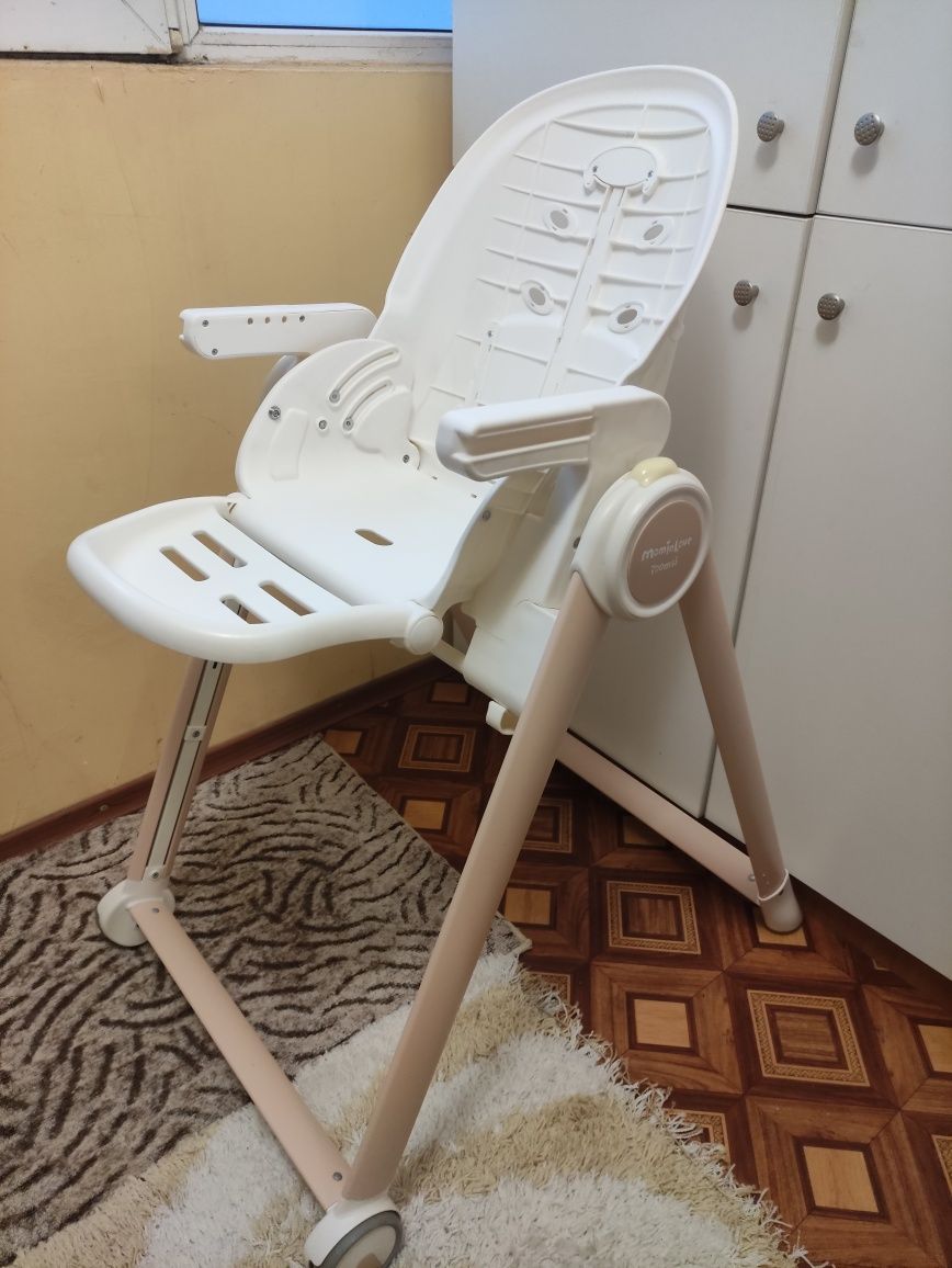 Крісло для годування