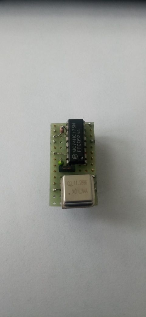 Reclock NOS z precyzyjnym generatorem 11,2896 MHz do CD