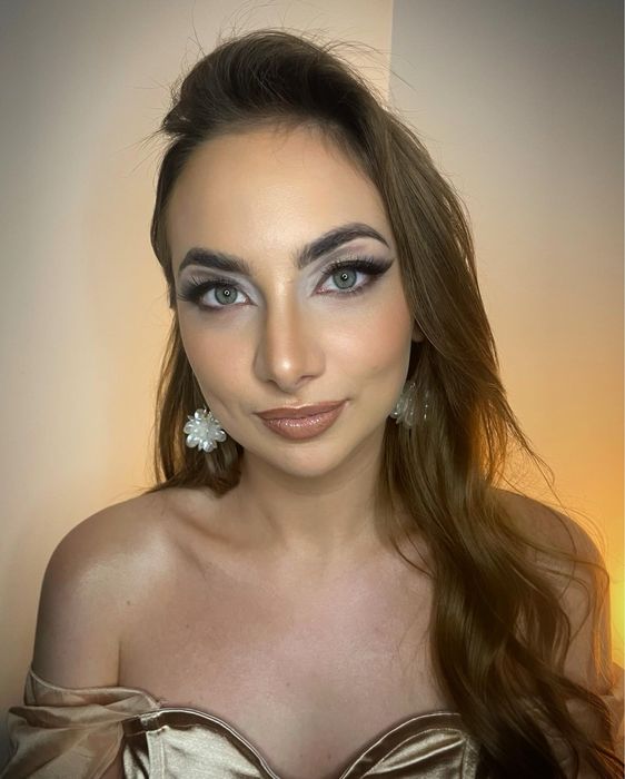 Makijaż okolicznościowy ślubny z dojazdem