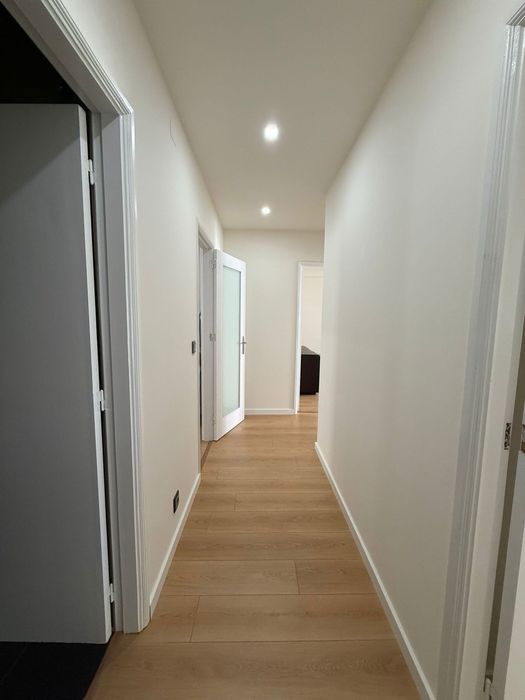 Apartamento T3 Remodolado c/ garagem privada