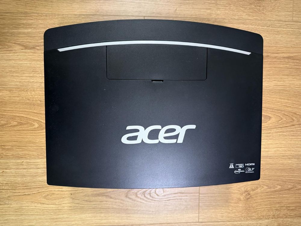 Projektor Acer F7600