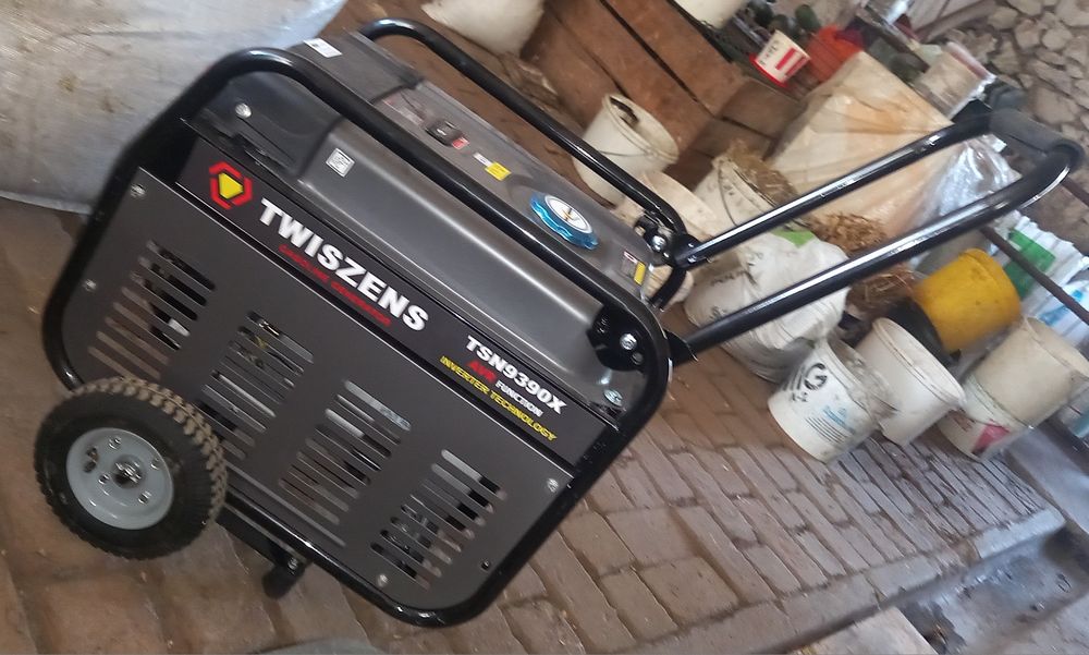 NOWY siła agregat prądotwórczy 230v i 400v