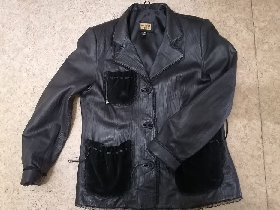 Кожаный пиджак женский