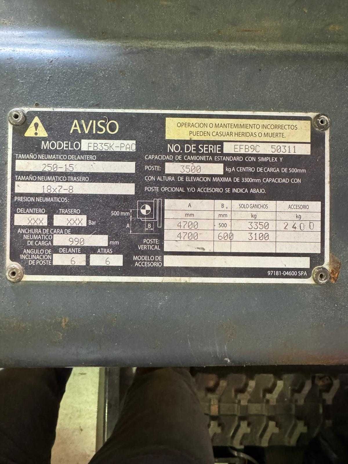 Empilhador Eletrico (CAT FB35) Usado (3,5Ton)