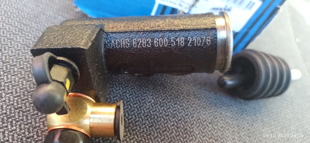 Робочий циліндр зчеплення KIA CARENS