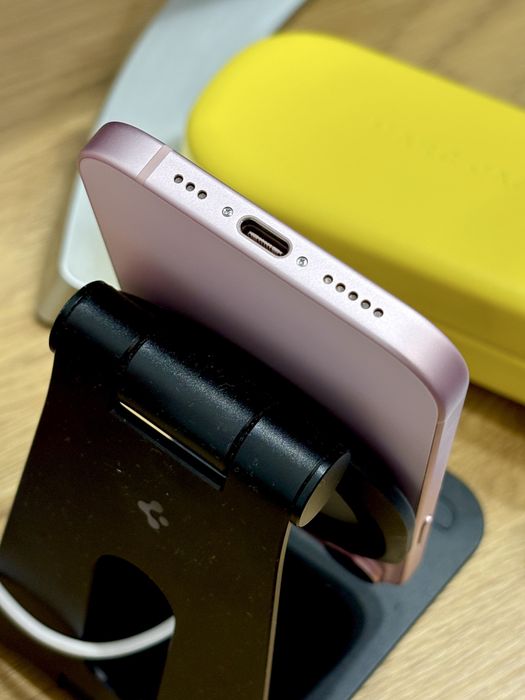 iPhone 15 128GB Pink (АКБ 100%, Гарантія Apple до 02.2026)