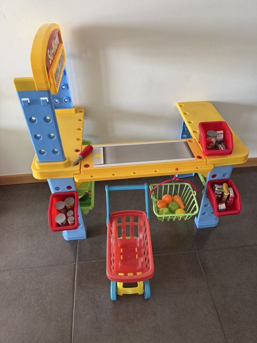 Supermercado de brincar com maquina registadora, carro de compras..