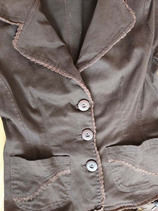 Komplet S żakiet spódnica brązowy 36